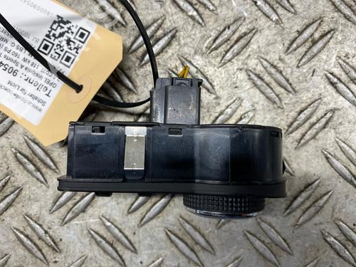 Headlight switch OPEL INSIGNIA A Sports Tourer (G09) 2.0 CDTI (35) | BP29825890I24