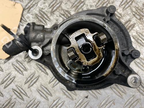 Pompe à vide BMW 5 Touring (E61) 525 d (177 hp) 32991292
