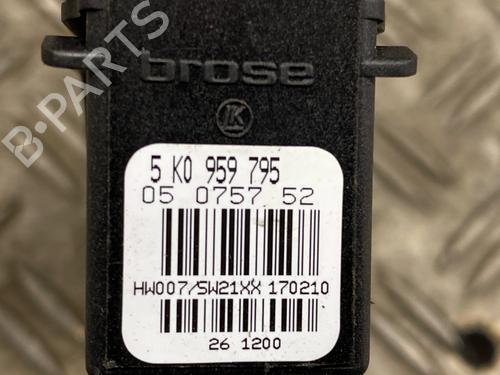 Rudehejsemotor bagstkærm højre VW GOLF VI (5K1) 2.0 TDI | BP28423812E22