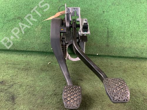 Used Pedal BMW 3 Touring (E91) 318 d (143 hp) 22339470