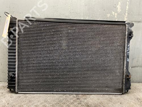 Used Water radiator Water radiator 38238914 38238914