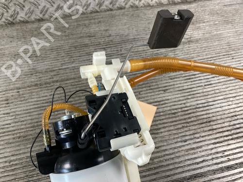 Fuel pump MERCEDES-BENZ C-CLASS (W204) C 350 (204.056) | BP17771447M76 