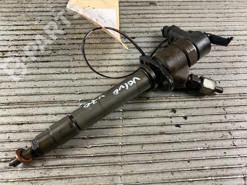 Used Injection rail Injection rail VOLVO V70 II (285) D5 (163 hp) 11112074 11112074