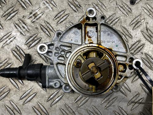 Vacuum pump BMW 3 Touring (E91) 318 i | BP29627143M80