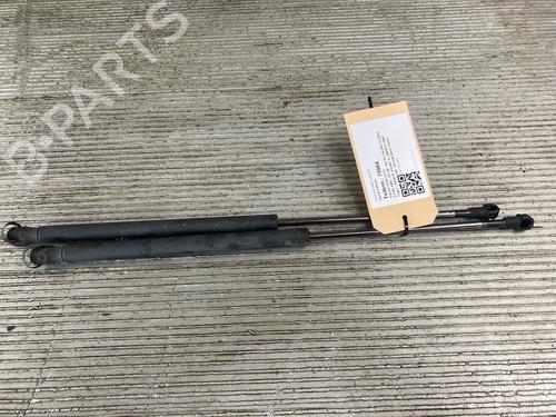 Used Tailgate lift support VOLVO XC90 I (275) D5 AWD (163 hp) 17515305