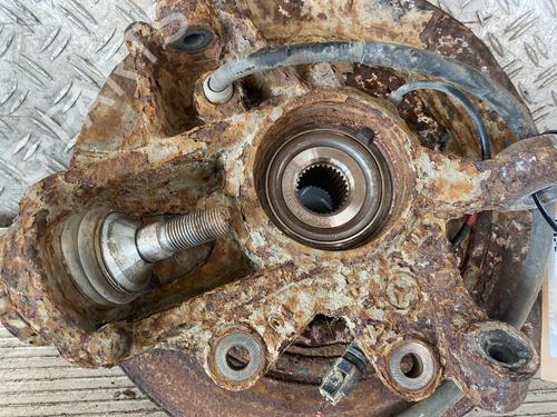 Left rear steering knuckle MERCEDES-BENZ M-CLASS (W164) ML 350 4-matic (164.186) | BP19409171M27 