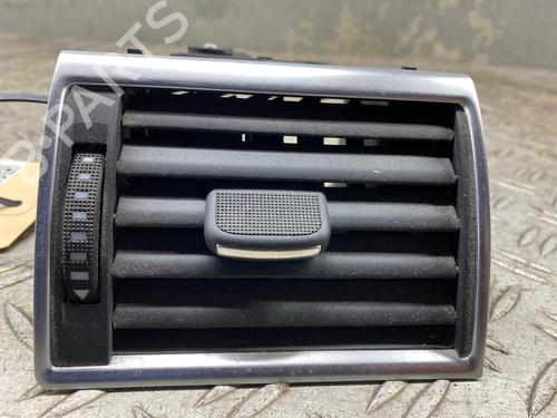 Używane Kratka nawiewu AUDI A8 D3 (4E2, 4E8) 4.2 TDI quattro (326 hp) 29917889