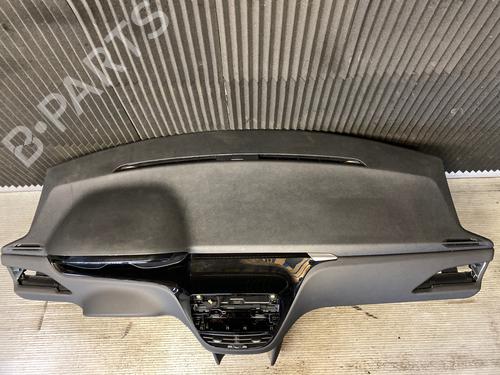 Dashboard PEUGEOT 208 I (CA_, CC_) 1.2 PureTech 82 | BP15971037C46 