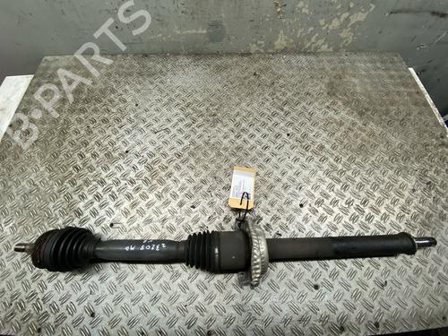 Used Right front driveshaft MERCEDES-BENZ A-CLASS (W169) A 180 (169.032, 169.332) (116 hp) 31133440