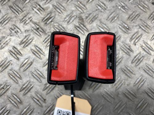 Used Seat buckle VW SCIROCCO III (137, 138) 1.4 TSI (160 hp) 27982092