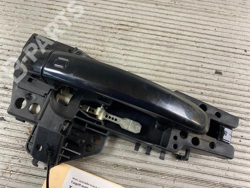 Used Rear right exterior door handle Rear right exterior door handle AUDI A4 B8 Avant (8K5) 2.0 TDI (170 hp) 11175744 11175744