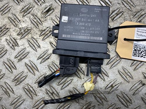 Used Electronic module OPEL INSIGNIA A Sports Tourer (G09) 2.0 CDTI (35) (160 hp) 30325848