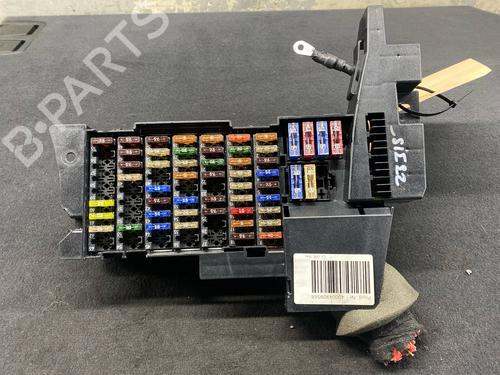 Caixa de fusíveis Caixa de fusíveis MERCEDES-BENZ A-CLASS (W169) A 200 (169.033, 169.333) (136 hp) 33819409 33819409