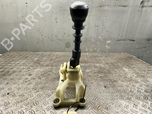 Gear lever HYUNDAI SANTA FÉ II (CM) 2.2 CRDi 4x4 | BP27478760M90 