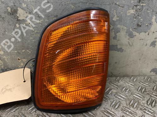 Used Left front indicator Left front indicator MERCEDES-BENZ E-CLASS (W124) E 220 (124.022) (150 hp) 36667395 36667395