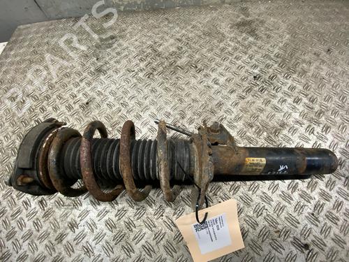 Used Right front shock absorber Right front shock absorber AUDI A3 (8P1) 2.0 TDI 16V (140 hp) 33018387 33018387