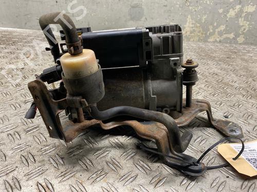 Kompresser Støtte/Fjedring MERCEDES-BENZ E-CLASS T-Model (S211) E 280 T CDI (211.220) (190 hp) 29539101