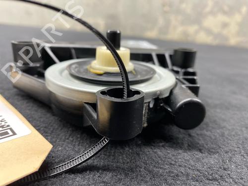 Left front window motor JEEP GRAND CHEROKEE IV (WK, WK2) 3.0 CRD V6 4x4 | BP32445890E21 