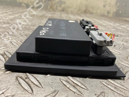 Electronic module MERCEDES-BENZ E-CLASS (W210) E 220 D (210.004) | BP37465106M83 - Image 3