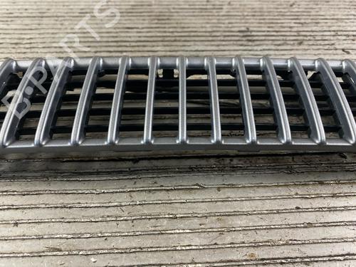 Grille BMW 3 Touring (E46) 320 i | BP17003979C40 
