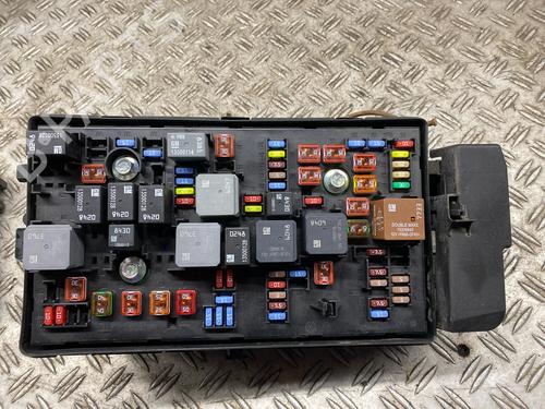 Fuse box OPEL INSIGNIA A Sports Tourer (G09) 2.0 CDTI (35) | BP29825903E1
