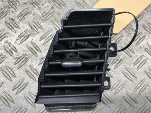 air-vent-opel-grandland-grandland-x-a18-p1uo-2017-32305207 main image