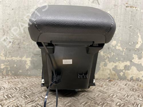Armrest / Center console OPEL GRANDLAND / GRANDLAND X (A18, P1UO) 1.2 (75) | BP32305225I20