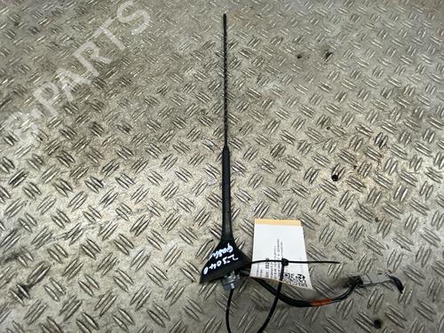 Antenne/Base NISSAN QASHQAI II SUV (J11, J11_) 1.2 DIG-T (115 hp) 27635342