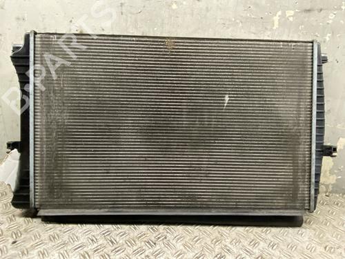 Used Water radiator AUDI A3 Limousine (8VS, 8VM) 1.0 TFSI (115 hp) 32476180