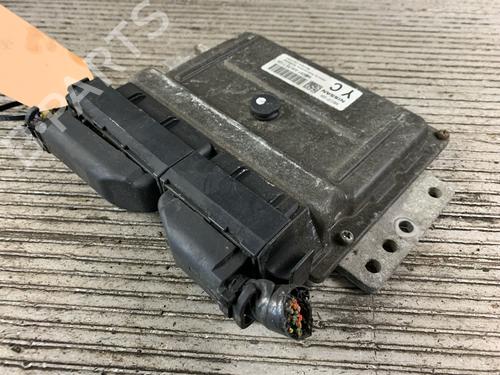Used Engine control unit (ECU) NISSAN MICRA III (K12) 1.2 16V (65 hp) 23197858