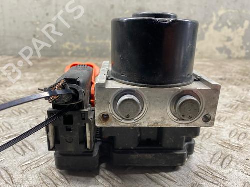 Used ABS pump TOYOTA YARIS (_P9_) 1.0 VVT-i (KSP90_, KSP90R) (69 hp) 32864215