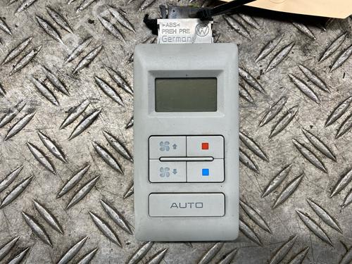 Used Climate control Climate control 39408552 39408552