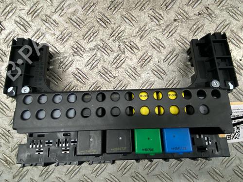 Caixa de fusíveis MERCEDES-BENZ A-CLASS (W169) A 170 (169.032, 169.332) (116 hp) 32305267