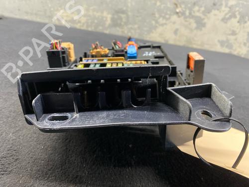 Fuse box AUDI A6 C6 Avant (4F5) 3.2 FSI | BP33623955E1 - Image 3