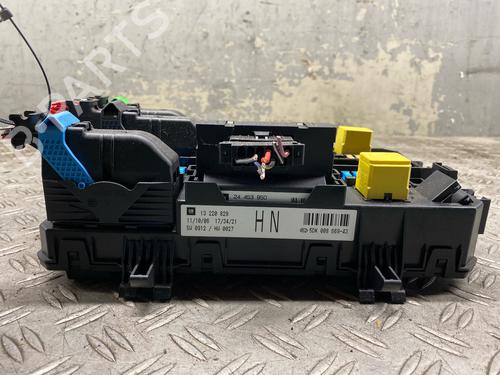 Fuse box OPEL ASTRA H (A04) 1.6 (L48) | BP36595768E1 - Image 2