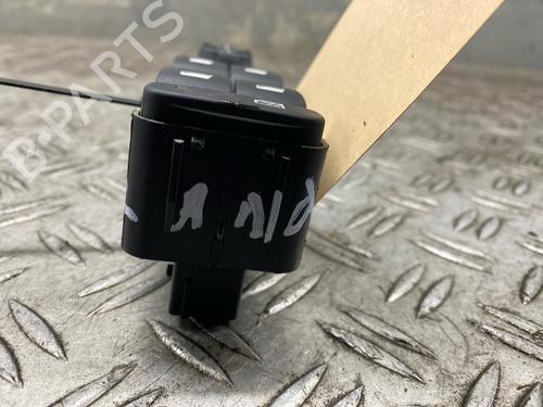 Left front window switch OPEL CROSSLAND X / CROSSLAND (P17, P2QO) 1.2 (75) | BP31974945I27