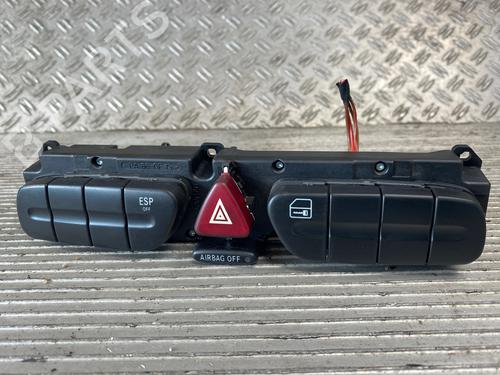 Switch MERCEDES-BENZ C-CLASS Coupe (CL203) C 230 Kompressor (203.747) | BP15411495I30 