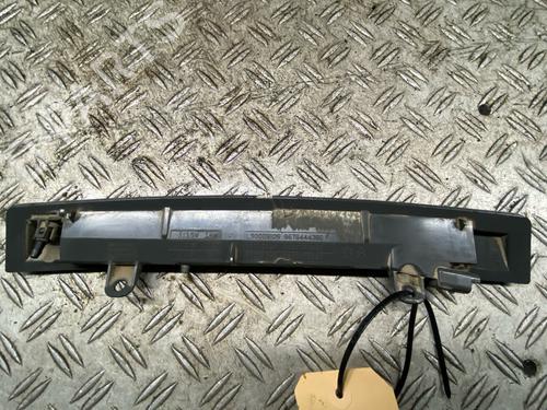 Third brake light CITROËN C4 II (NC_) 1.6 HDi 90 | BP36181117L11  - Image 6