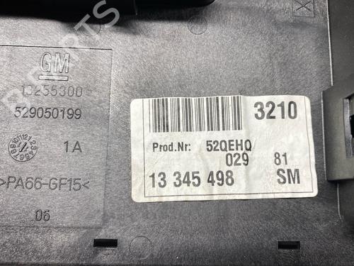 Fuse box OPEL INSIGNIA A (G09) 2.0 CDTI (68) | BP30975249E1