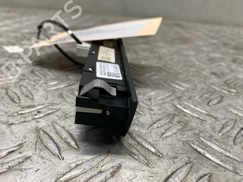 Switch BMW 7 (F01, F02, F03, F04) 750 i, Li xDrive | BP23643415I30 