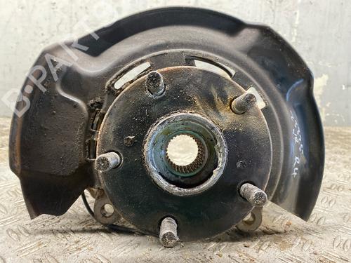 Used Right front steering knuckle Right front steering knuckle TOYOTA RAV 4 III (_A3_) 2.2 D 4WD (ALA30_, ALA30R) (136 hp) 33847009 33847009