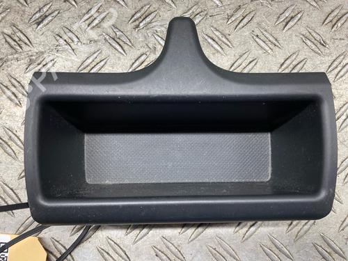Used Cup/Object holder HONDA JAZZ III (GE_, GG_, GP_, ZA_) 1.2 (GG1) (90 hp) 30730471