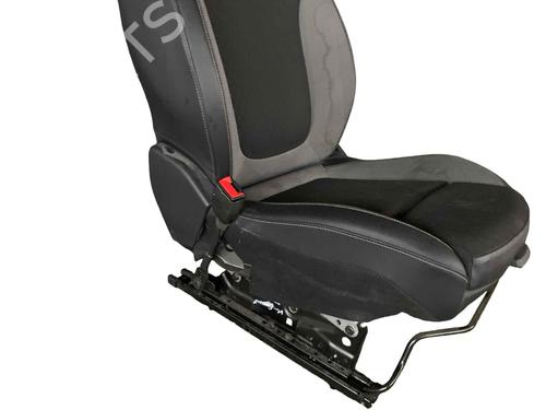 Left front seat OPEL GRANDLAND / GRANDLAND X (A18, P1UO) 1.2 (75) | BP32305252C15