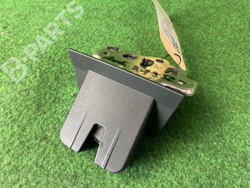 tailgate-lock-audi-q3-8ub-8ug-20-tdi-quattro-audi-8r0827505-2011-2012-2013-2014-2015-2016-2017-2018-2019-2020-10655247 main image