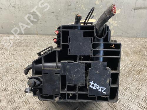 Fuse box HYUNDAI SANTA FÉ II (CM) 2.2 CRDi 4x4 | BP27482393E1 
