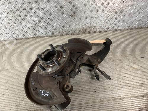 Left front steering knuckle LAND ROVER RANGE ROVER SPORT I (L320) 2.7 D 4x4 | BP10529347M25 