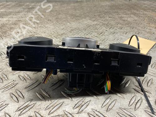 Climate control RENAULT SCÉNIC II (JM0/1_) 1.9 dCi (JM0G, JM12, JM1G, JM2C) | BP29808838I5