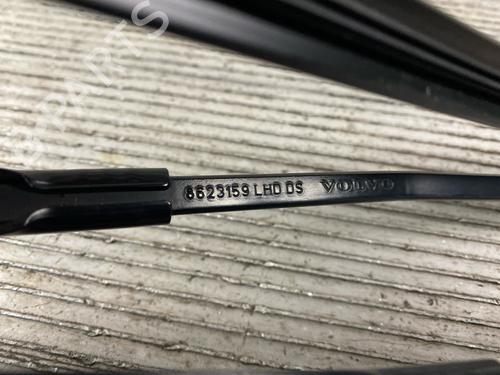 Front windshield wiper arm VOLVO S40 II (544) 2.0 D | BP16418265C143 