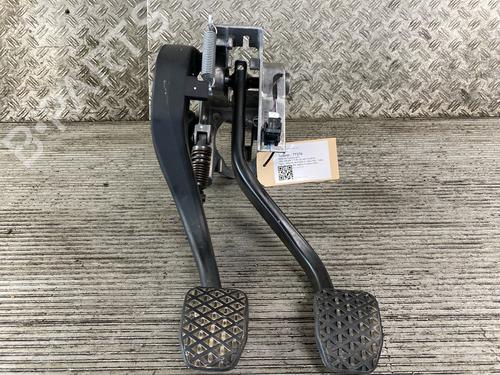 Used Pedal BMW 3 Touring (E91) 320 d (177 hp) 18461099