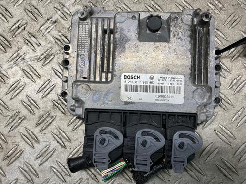 Used Engine control unit (ECU) RENAULT TRAFIC II Van (FL) 2.0 dCi 115 (FL01, FL0U) (114 hp) 26738663